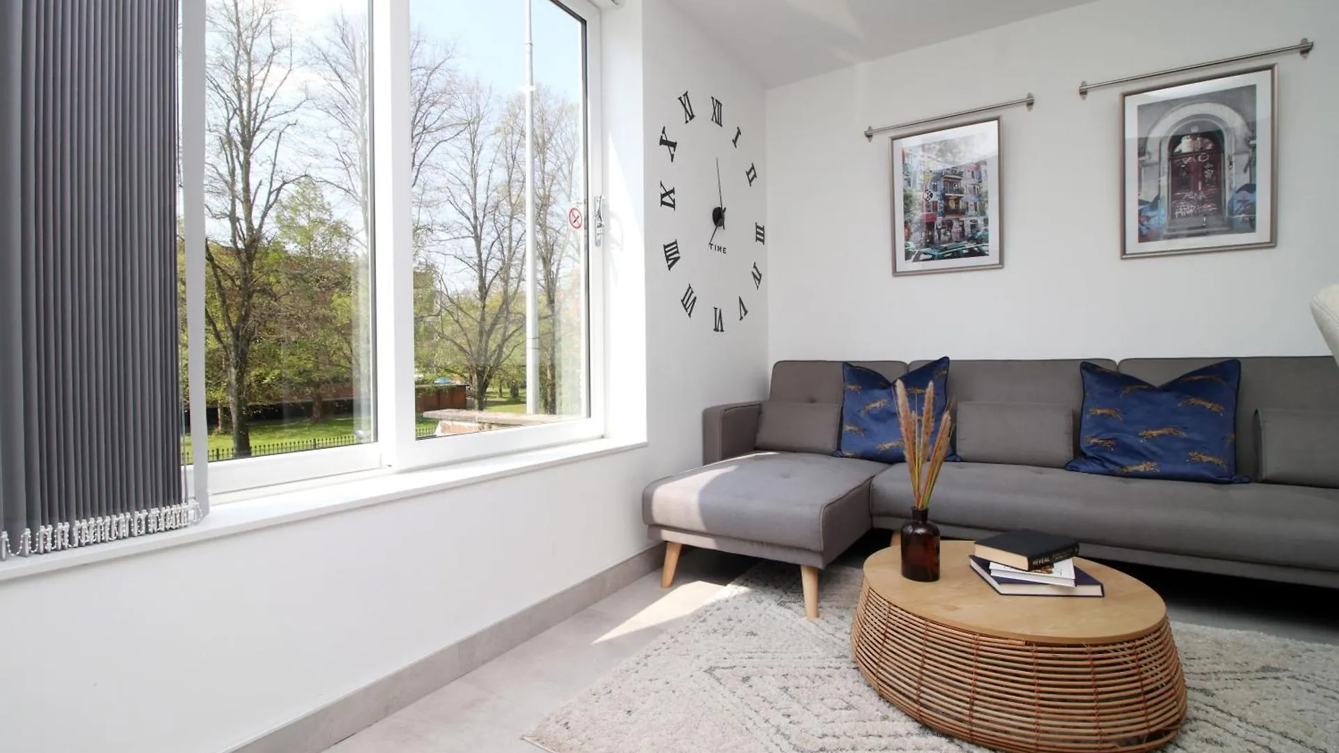 Apartment New Listing - Cardiff Modern & Spacious Retreat With Private Courtyard United Kingdom