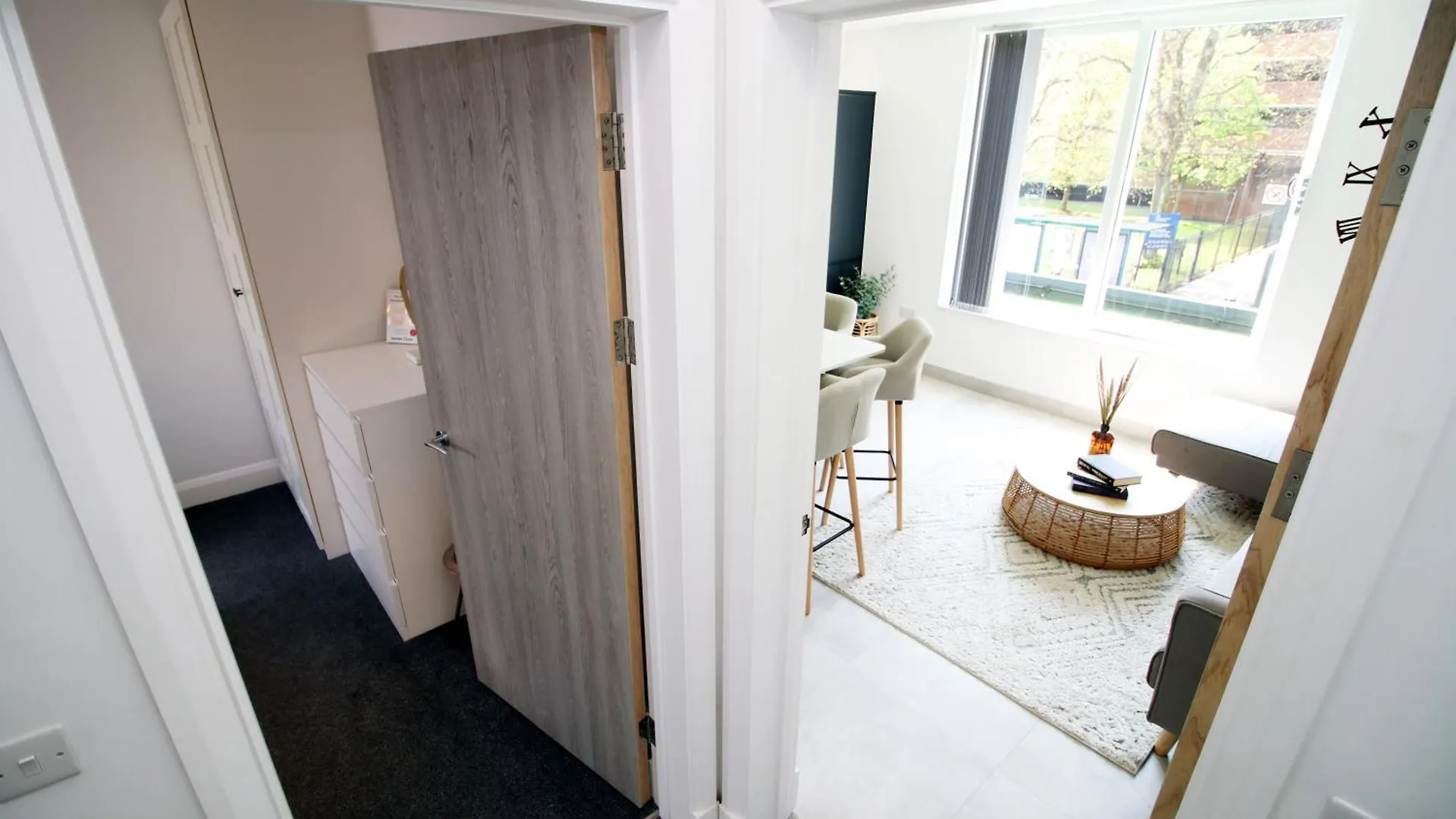 Apartment New Listing - Cardiff Modern & Spacious Retreat With Private Courtyard