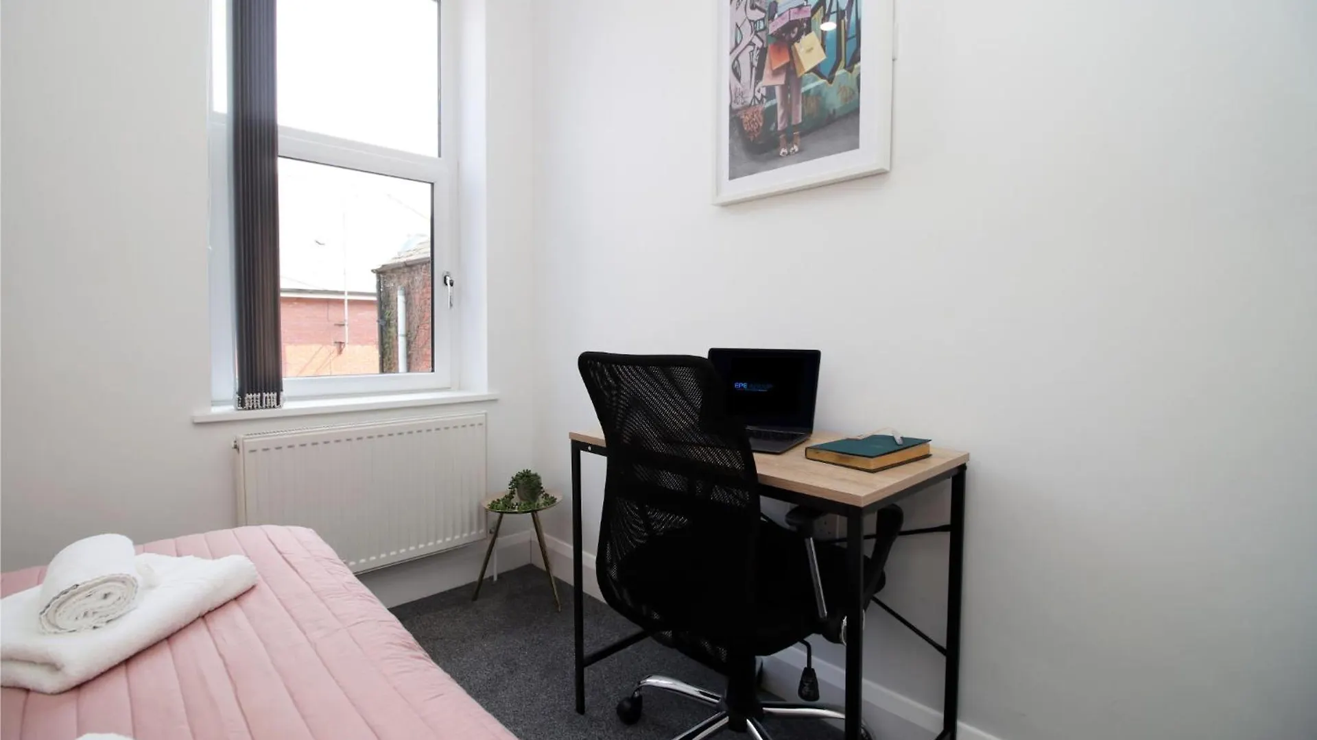 New Listing - Cardiff Modern & Spacious Retreat With Private Courtyard