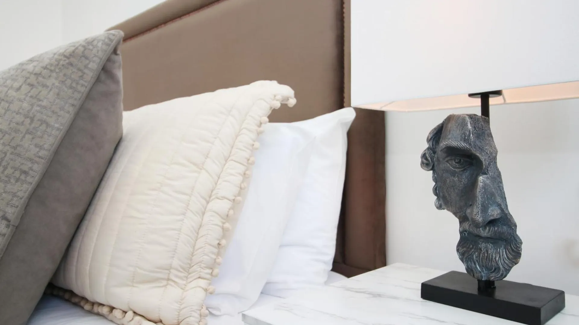 Apartment New Listing - Cardiff Modern & Spacious Retreat With Private Courtyard