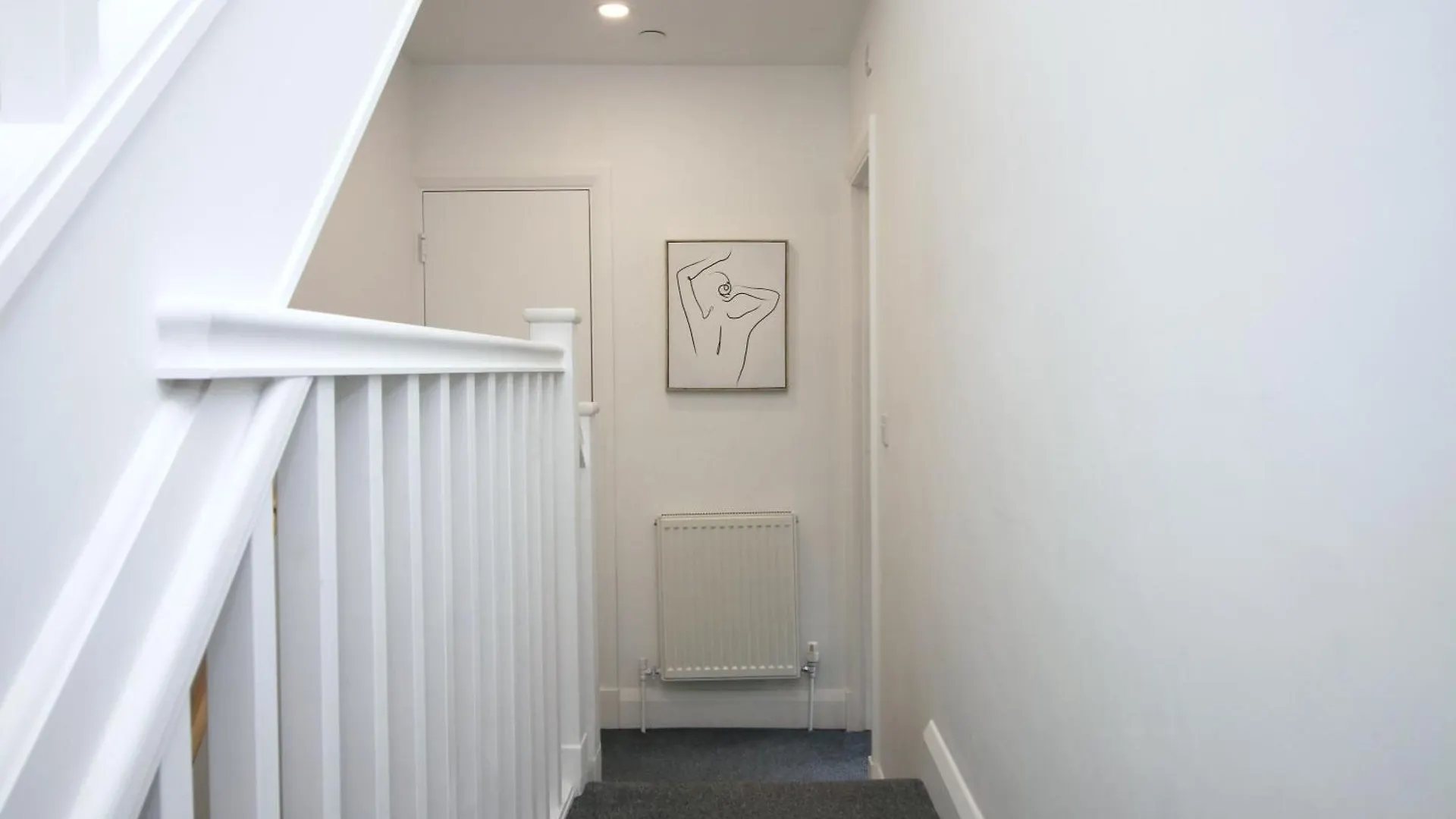 New Listing - Cardiff Modern & Spacious Retreat With Private Courtyard 아파트