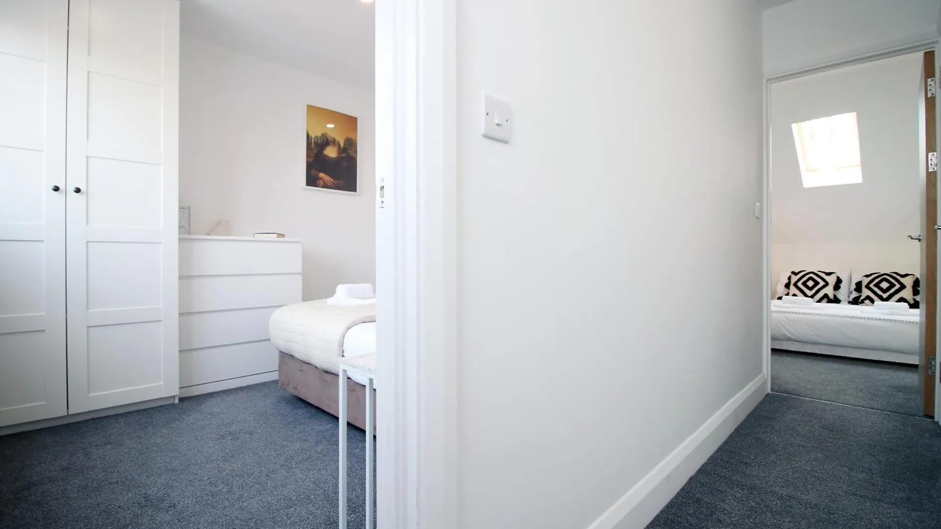 New Listing - Cardiff Modern & Spacious Retreat With Private Courtyard 아파트